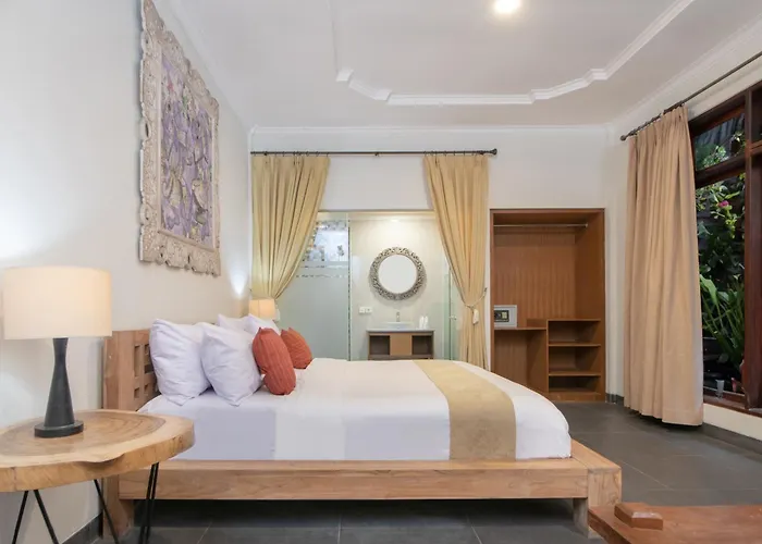 Bunga Seminyak