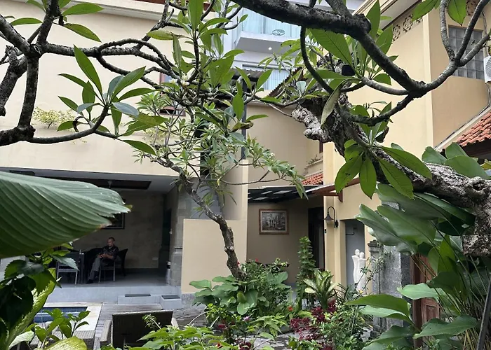 Bunga Seminyak